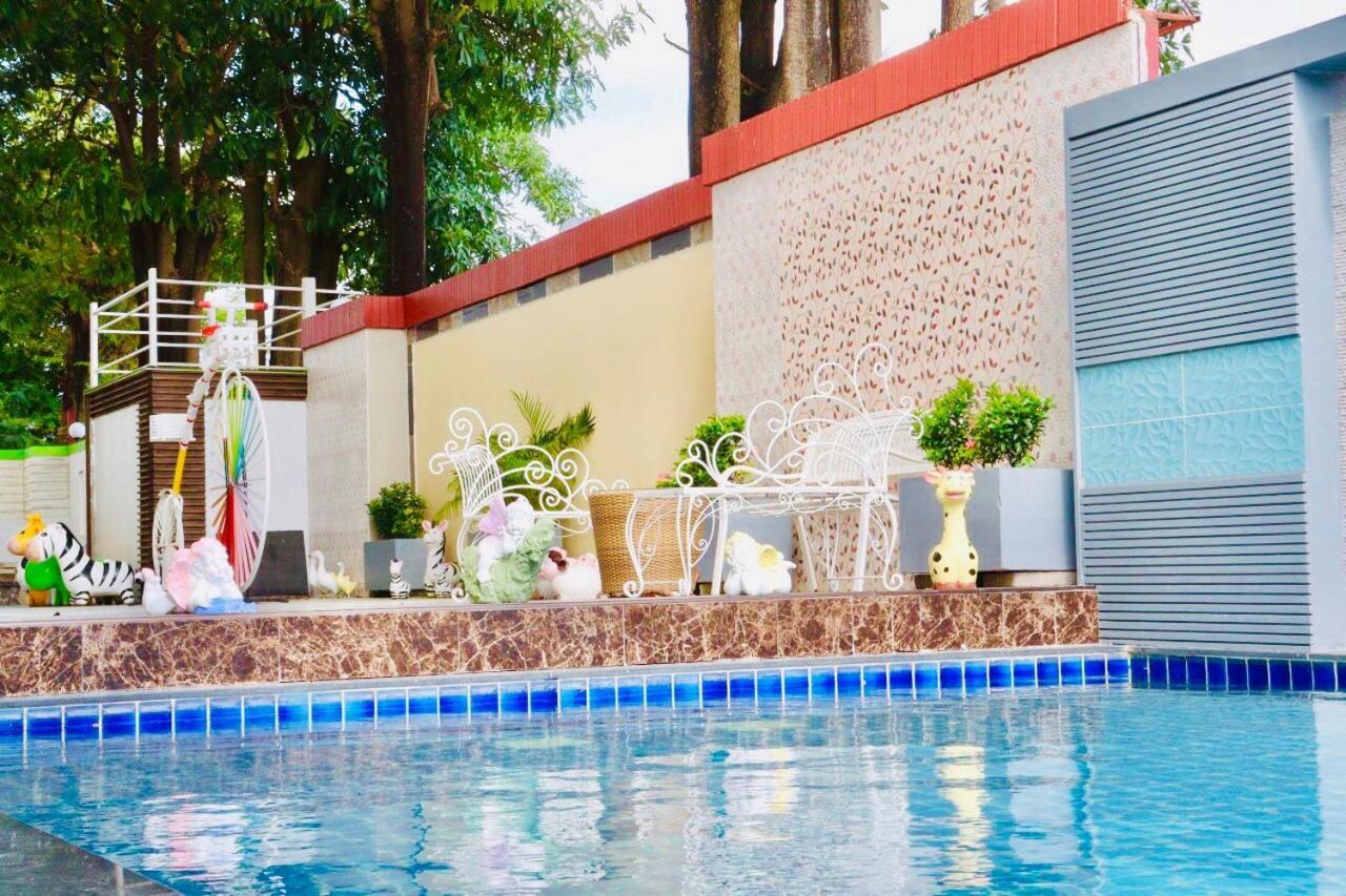 Napheera Royal Tel Hotel Ban Khlong Bang Krathiam Exterior photo