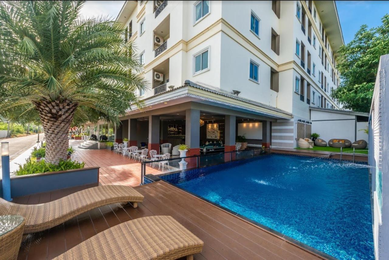 Napheera Royal Tel Hotel Ban Khlong Bang Krathiam Exterior photo