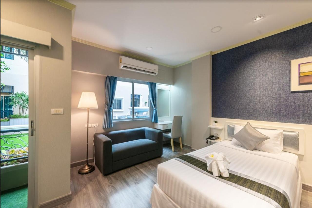 Napheera Royal Tel Hotel Ban Khlong Bang Krathiam Exterior photo