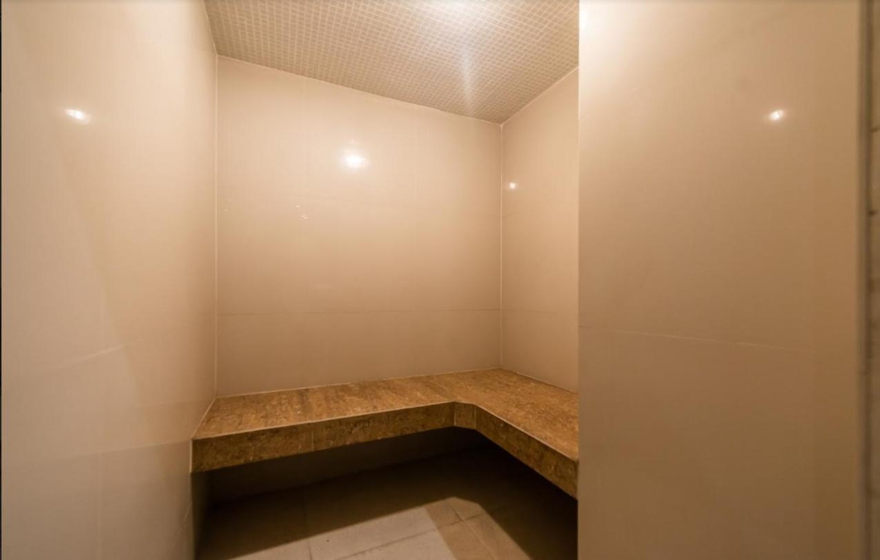 Napheera Royal Tel Hotel Ban Khlong Bang Krathiam Exterior photo