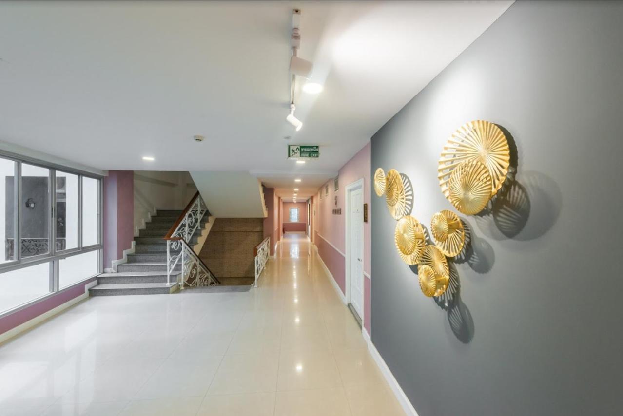 Napheera Royal Tel Hotel Ban Khlong Bang Krathiam Exterior photo